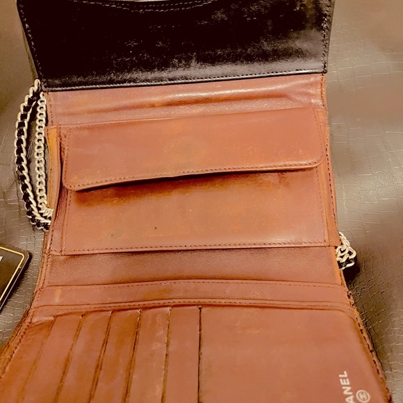 Chanel mirror bifold wallet on chain - Picture 15 of 15